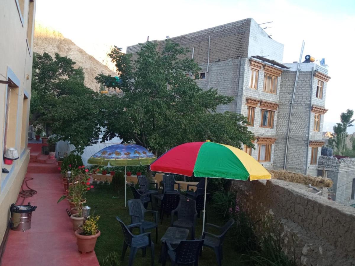 Gaywoo Guest House Leh Exterior foto
