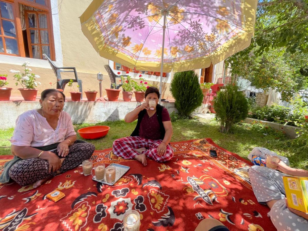 Gaywoo Guest House Leh Exterior foto